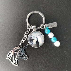 Porte-clés Licorne acier et cabochon